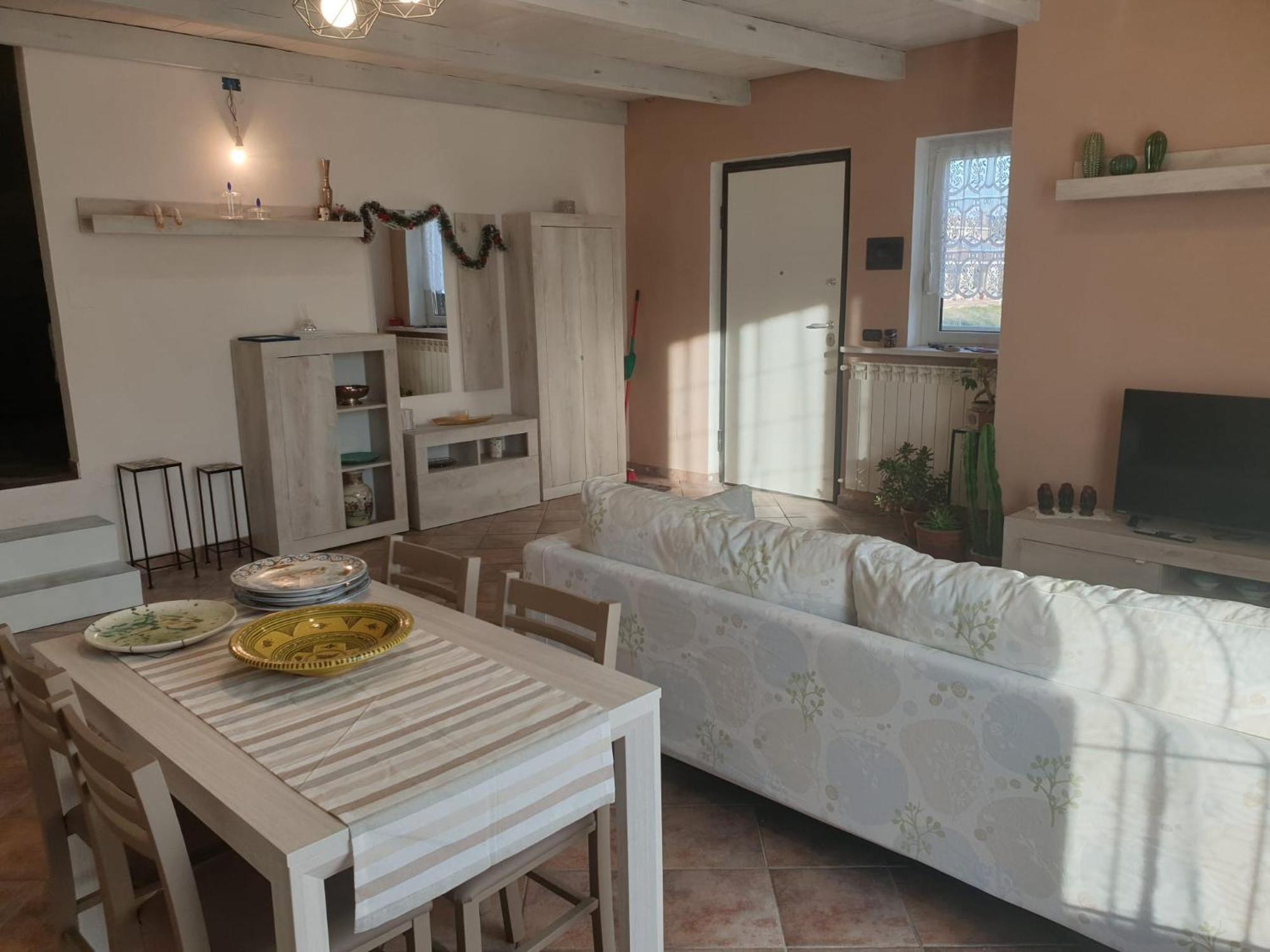 Casa Vacanze Alice E Arianna Cairo Montenotte Extérieur photo